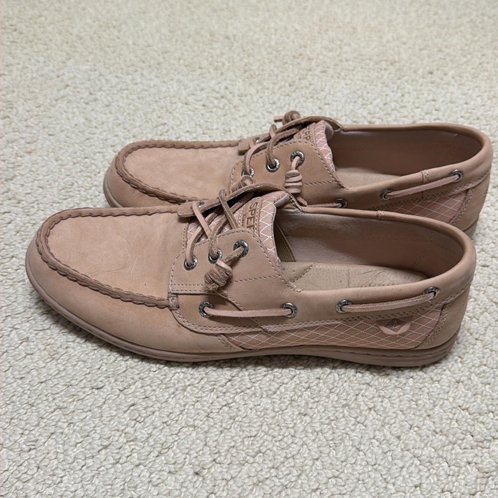 Blush pink/taupe Sperry boat shoes